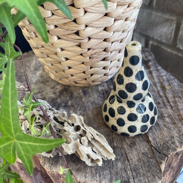 Mini vase med sorte dots