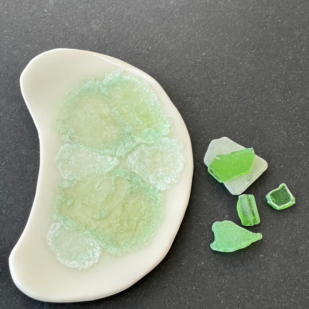 Smykkefad med gr�nt glas