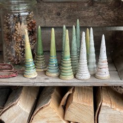 H�jt juletr� i smuk gr�n glasur