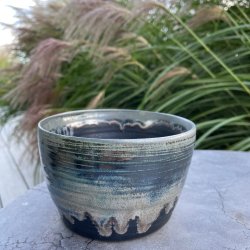 Keramiksk�l i smukke nuancer