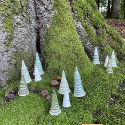 Juletr�er, s�t a� 4 stk i forskellige st�rrelser