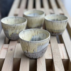 Kopper i gule og gr� nuancer