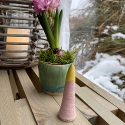 Lille juletr�, lyser�d med gul