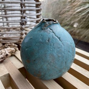 Unika vase i smuk bl�gr�n glasur