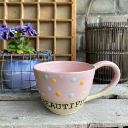 Stay Beautiful kop i lyser�d med dots