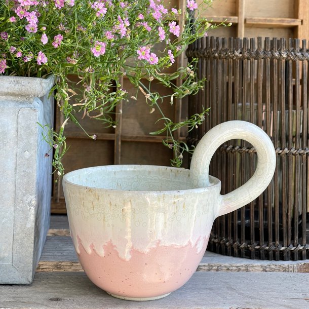 Kop med smuk hank i lyser�d og de smukke krystaller