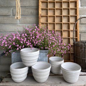 Kopper i smuk hvid mat glasur