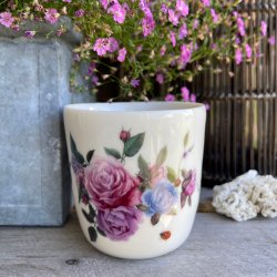 �I only drink coffee Wien it�s morning and when it�s not� kop 