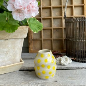 Vase med gule dots