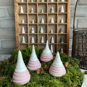 Buttede juletr�er, lyser�d og hvid