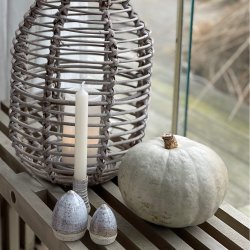 P�ske�g i smuk blank glasur og krater glasur