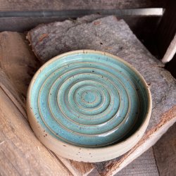 S�besk�l i smuk gr�n glasur