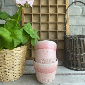 Mor kop i r�de og lyser�de nuancer