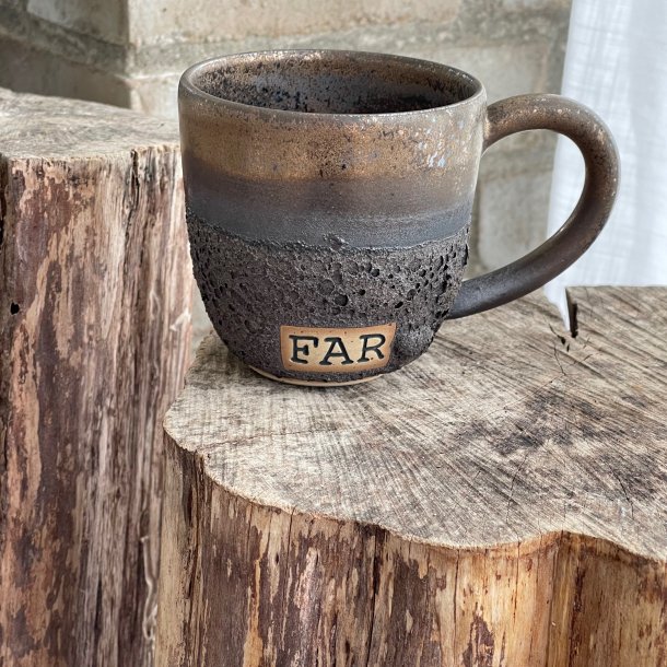 FAR kop i r� glasur