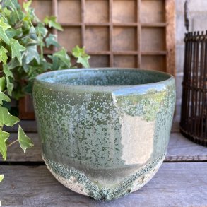 Potteskjuler i de smukke gr�nne krystaller og kraterglasur