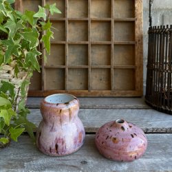 Vase i smukke lyser�de nuancer