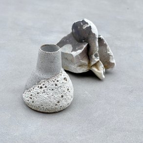 Vase med kraterglasur