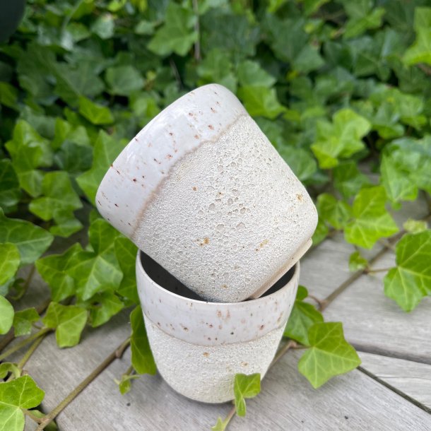 Kopper i smuk krater glasur