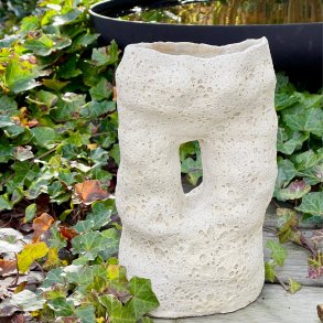 Skulpturvase i smuk kraterglasur