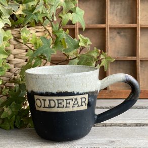 Oldefar, sort med de smukke krystaller