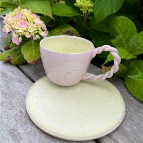 Kop i sommerglade farver