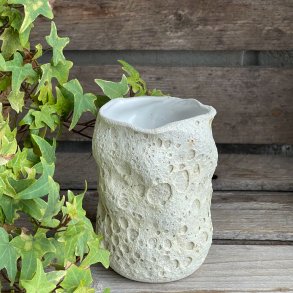 Vase med buler i den smukke kraterglasur