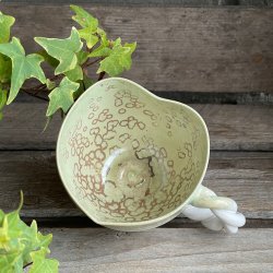 Mor kop med snoet hank, hvid med de smukke gr�nne krystaller