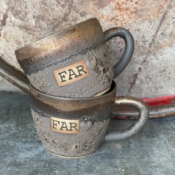 Far kop i r� glasur