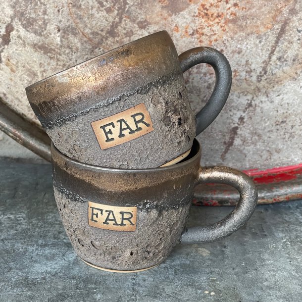 Far kop i r� glasur