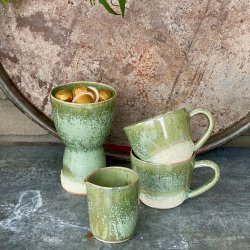 Keramikopsats i smuk gr�n glasur