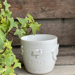 �Peace� hvid kop med duer