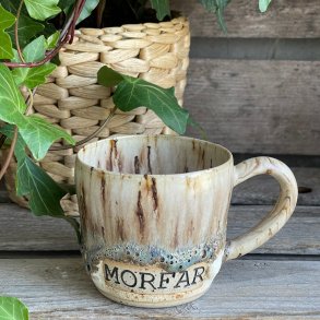 Morfar kop i brune nuancer