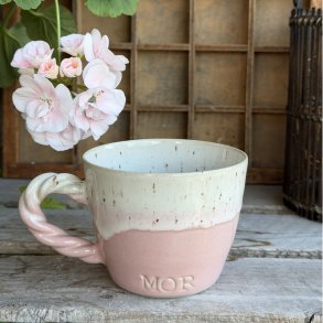 Mor kop i lyser�d og creme nuancer