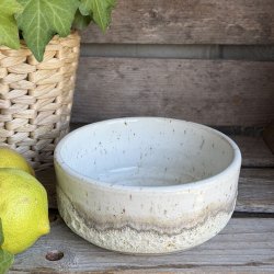 Sk�l i de smukke lyse glasurer