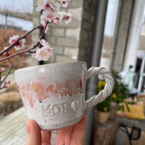 Mor, kop i glasuren �Abrikosblomst� 