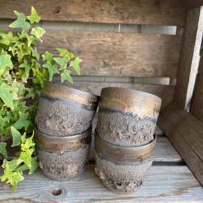 Kop i flot r� glasur