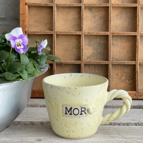 Mor kop i lysegul glasur