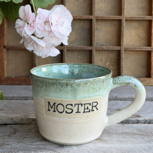 Moster kop i smukke creme og gr�nne nuancer