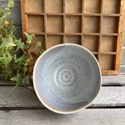 Keramikklokke med tallerken